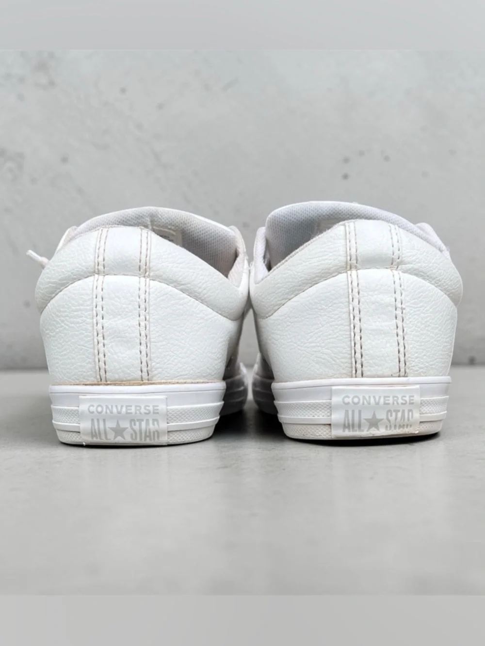 Converse Junior's Chuck Taylor Street Ox Leather Sneaker White EU 38.5